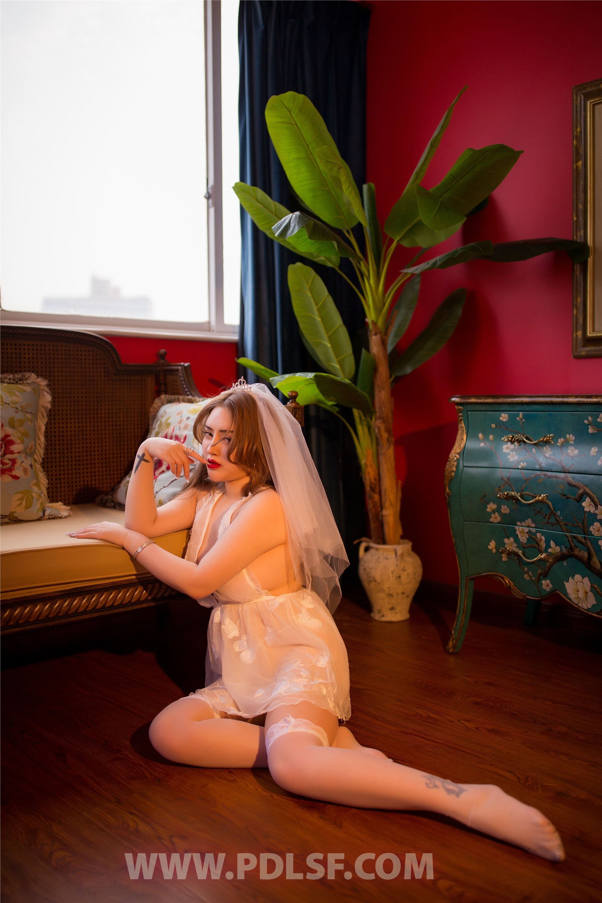 PDL潘多拉  2020.06.09 NO.298 新疆妹纸